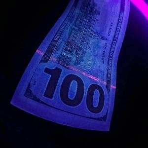 Counterfeit money for slae